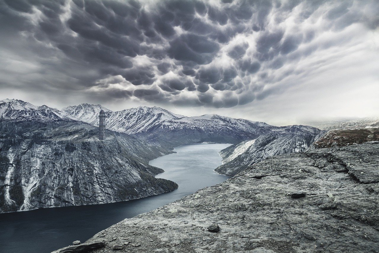 mountains, cloudy day, river-7392568.jpg