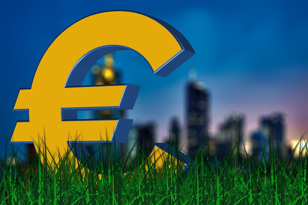 euro, financing, business-7982019.jpg