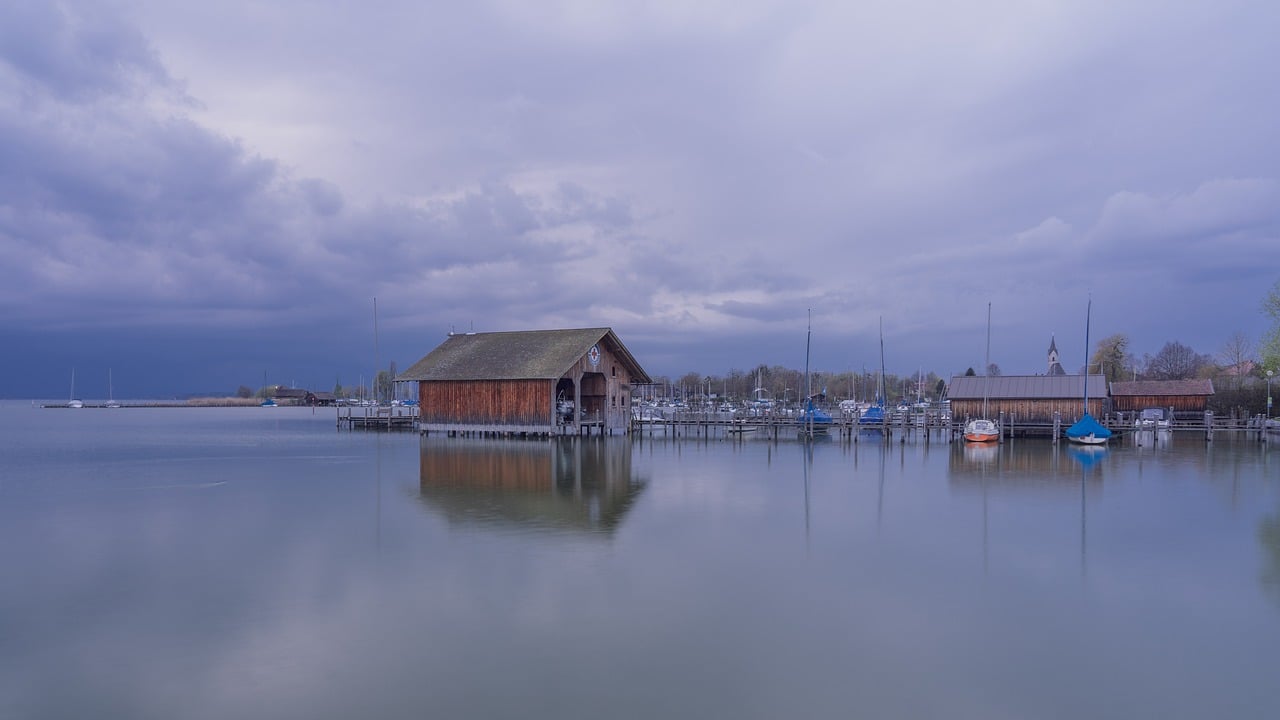 lake, evening atmosphere, boats-7951914.jpg