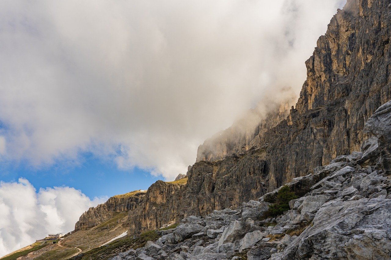 dolomites, rose garden, south-tirol-8095988.jpg