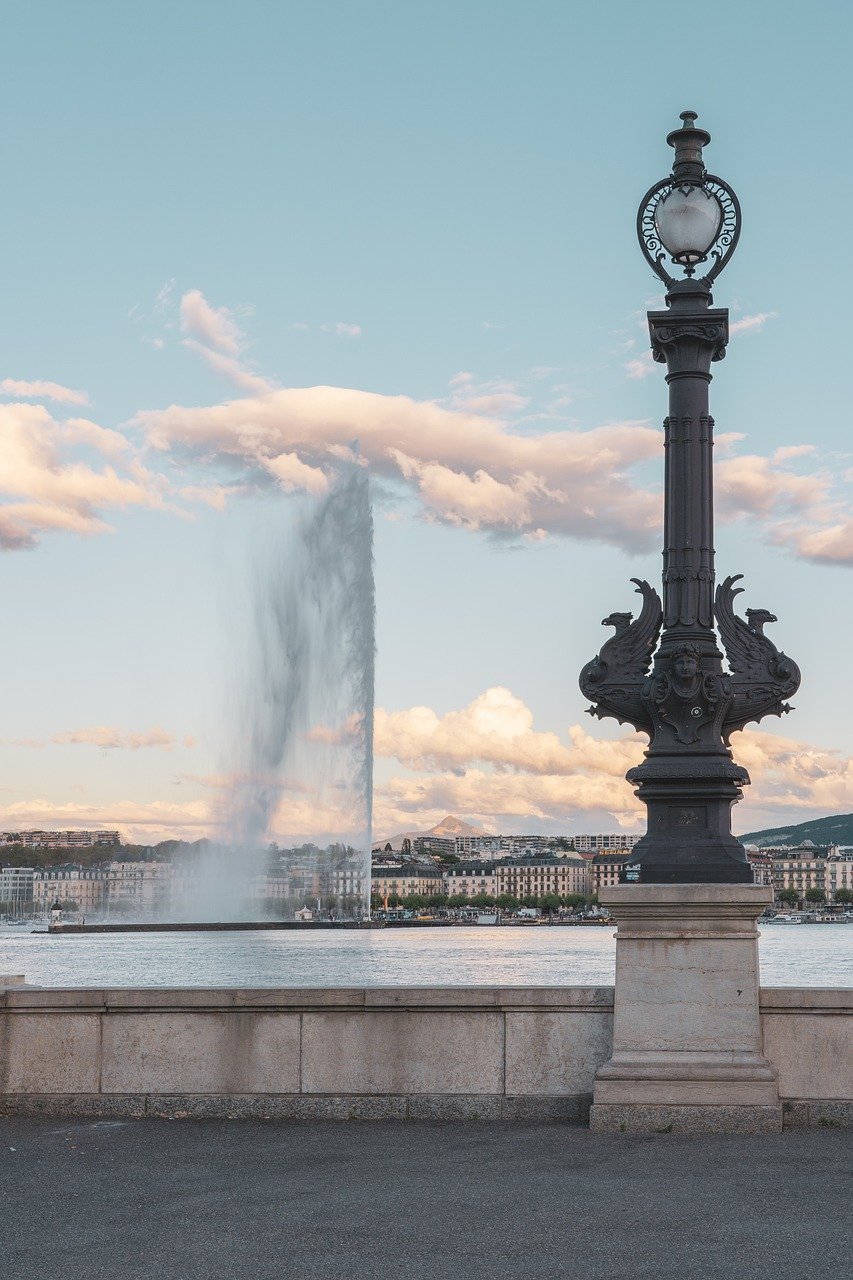 geneva, lake geneva, lantern-8252945.jpg