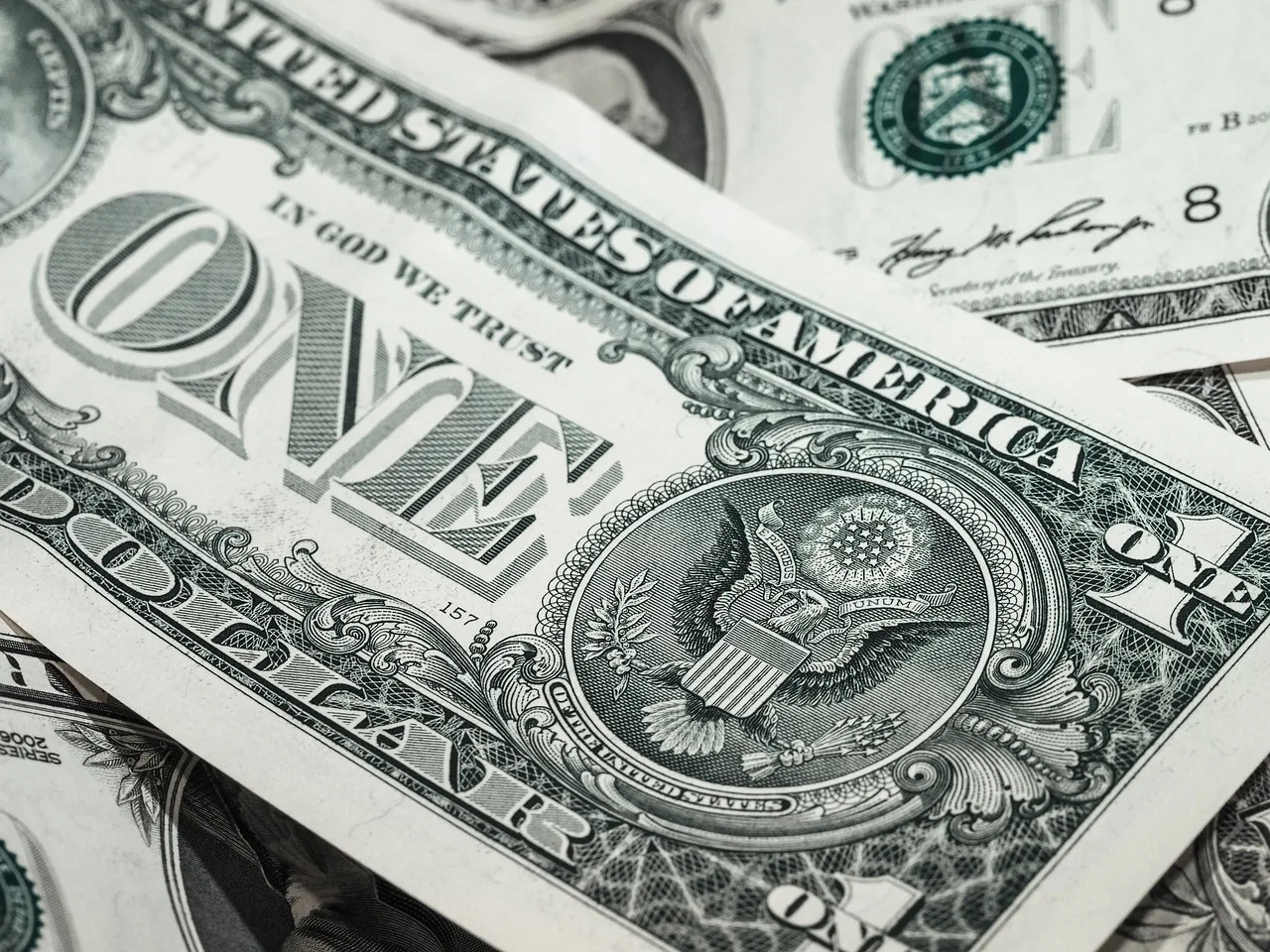 Monetary Policy Shift: Global Market Trends & Federal Reserve Outlook