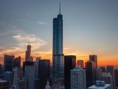 The Global Market Pulse: Navigating Economic Crosscurrents and Strategic Shifts